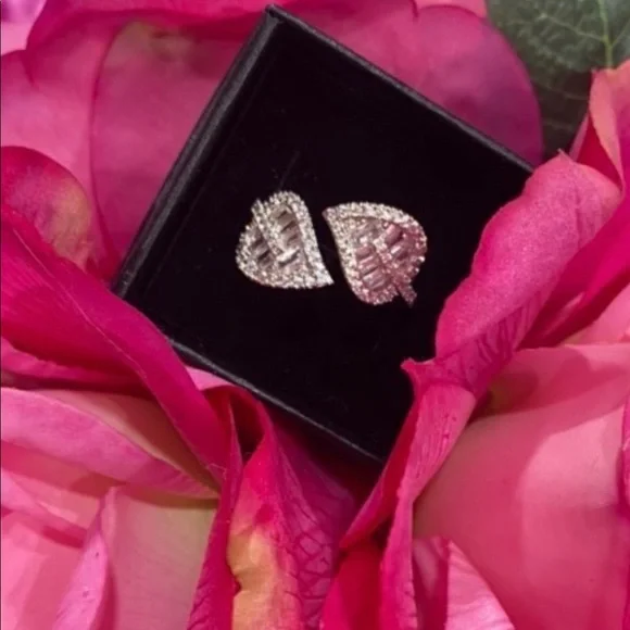 Gold Dipped resizable Anita ko style ring double leaf ring *pre order* - Picture 8 of 15